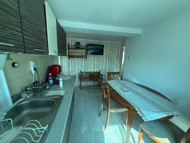 Apartament cu 2 camere decomandat în 1 Mai