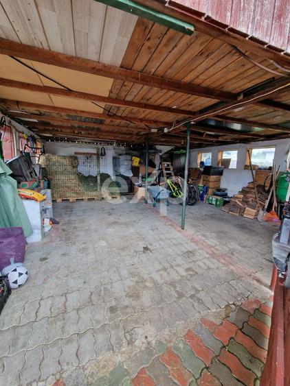 Casă individuală cu 4 camere cu Piscina în Răzvad