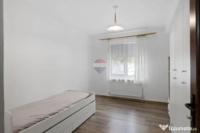 Apartament cu 3 camere decomandat în Aurel Vlaicu