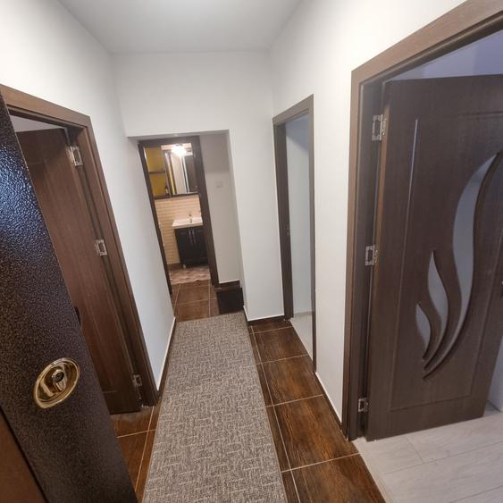De inchiriat apartament cu 2 camere decomandate et1 - 4
