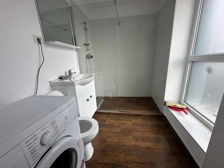 Apartament cu 2 camere semidecomandat în Stupini