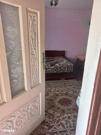 Casă cu 4 camere cu Teren 800 Mp în Cocorăștii Colț