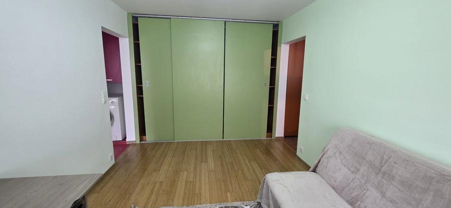 Apartament cu 3 camere semidecomandat în Sfântu Ilie