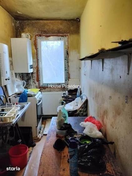 Apartament cu 2 camere semidecomandat în Ferentari