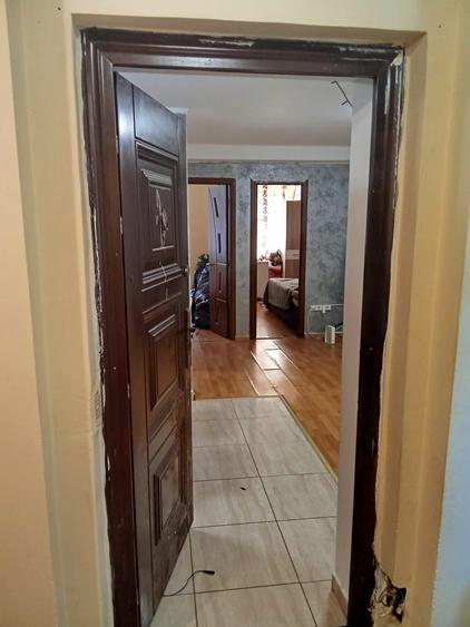 Apartament cu 3 camere decomandat în Popești-Leordeni