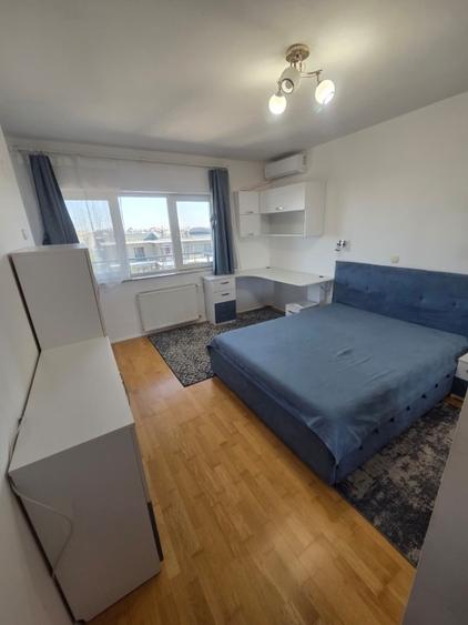 Apartament cu 3 camere decomandat, mobilat în Tei