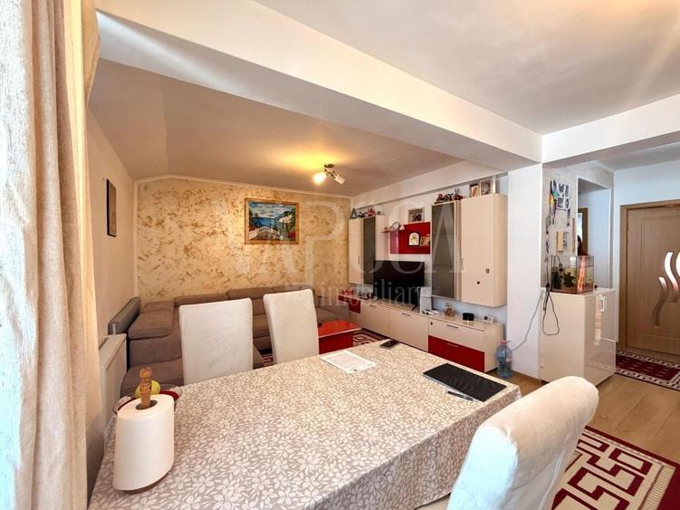 Apartament cu 3 camere semidecomandat în Florești