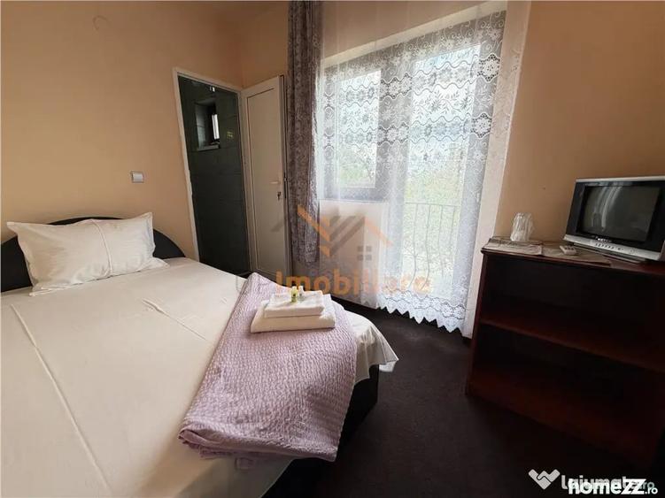 Casă cu 20 camere cu Teren 247 Mp în Sânmartin