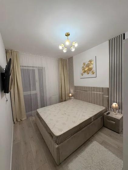 Apartament cu 2 camere decomandat, mobilat în Baza 3