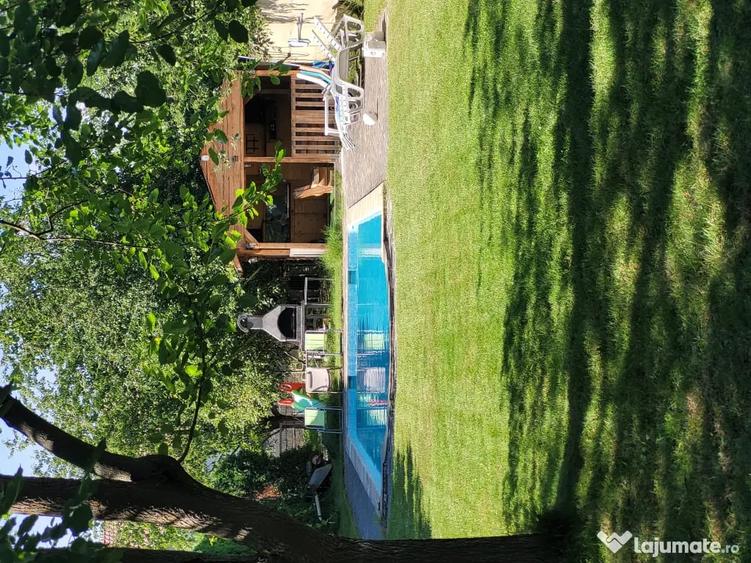 Casă cu 5 camere în Exterior Vest