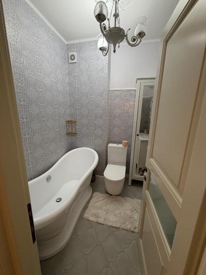 Apartament cu 3 camere decomandat, mobilat în Lujerului