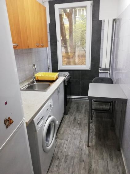 Garsonieră decomandată în Berceni