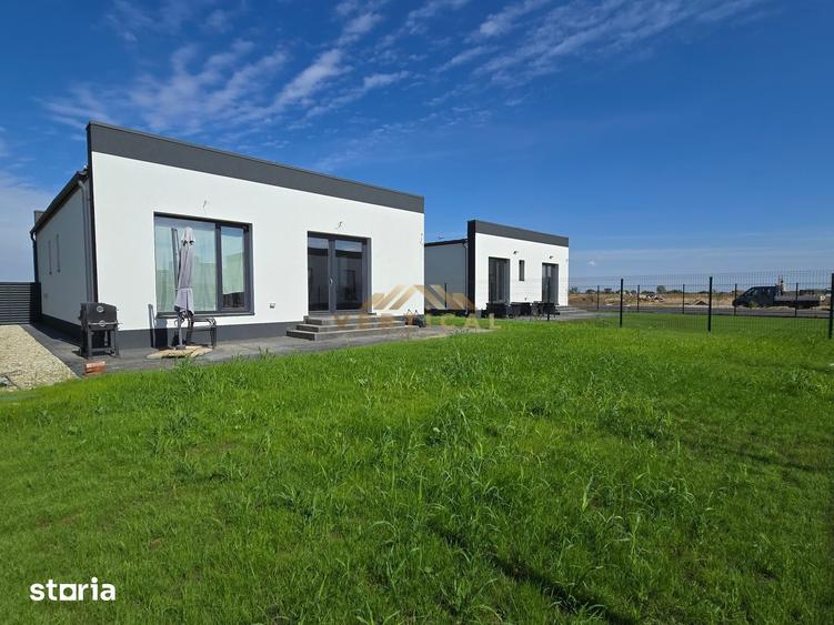 Casă cu 3 camere cu Teren 347 Mp în Vidra