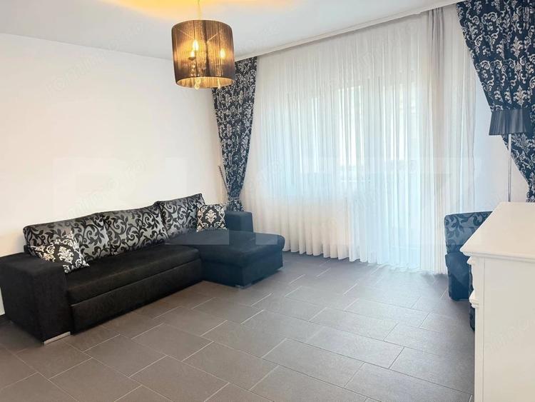 Apartament cu 3 camere semidecomandat în Ultracentral