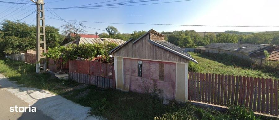 Casă cu Teren 3400 Mp în Buciumeni