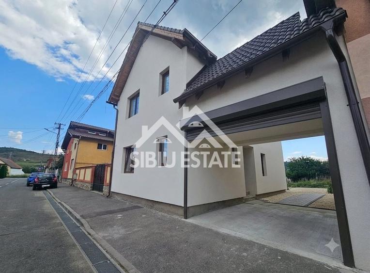 Casă individuală cu 4 camere cu Canalizare în Exterior Nord