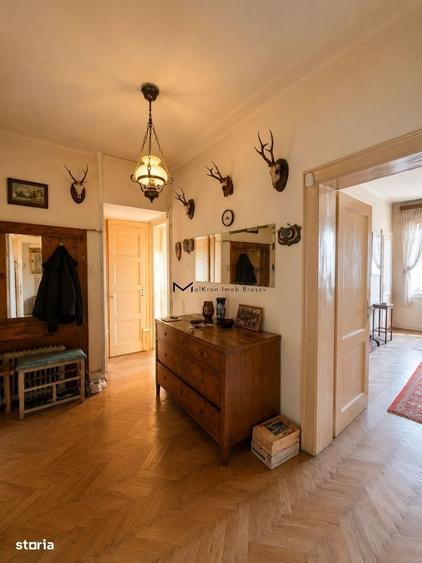 Apartament cu 4 camere în Centrul Istoric