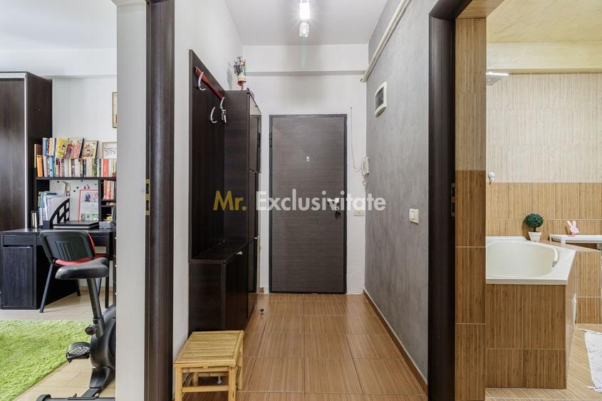 Apartament cu 3 camere semidecomandat, mobilat în Chiajna