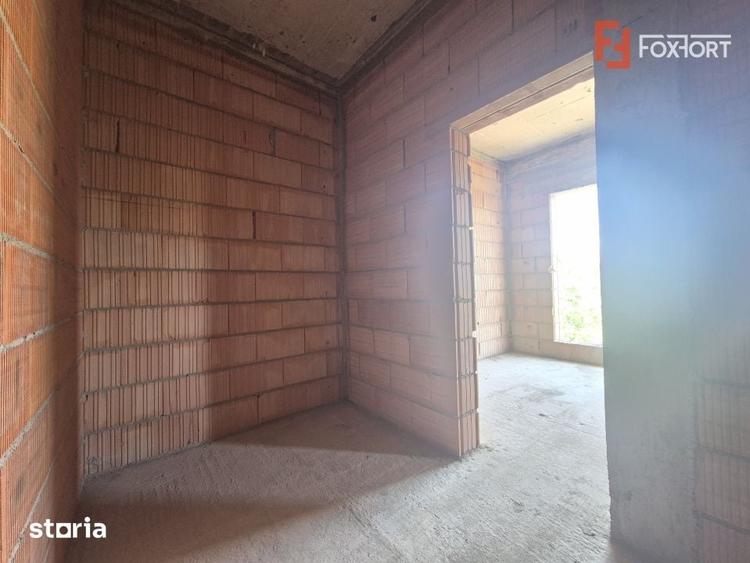 Duplex cu 4 camere de vanzare in localitatea Dumbravita - 2