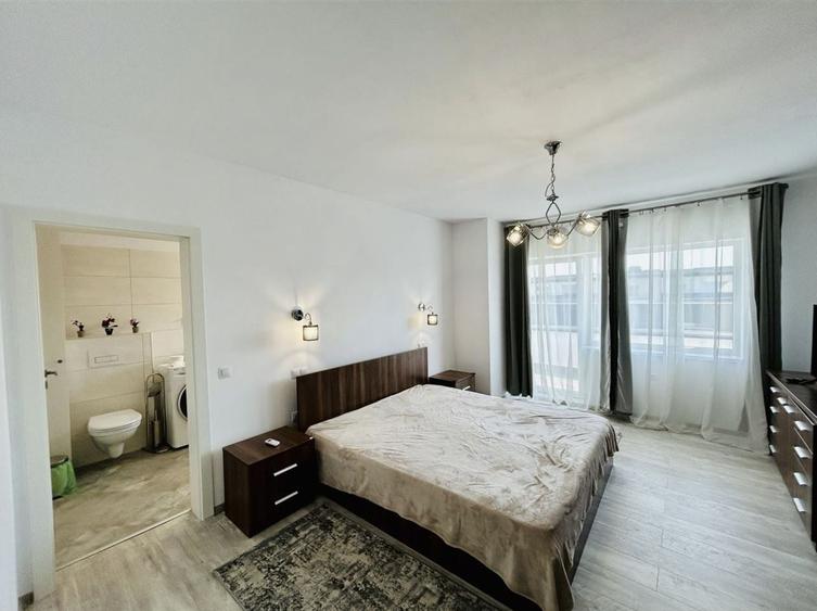Apartament cu 4 camere în Piața Cluj
