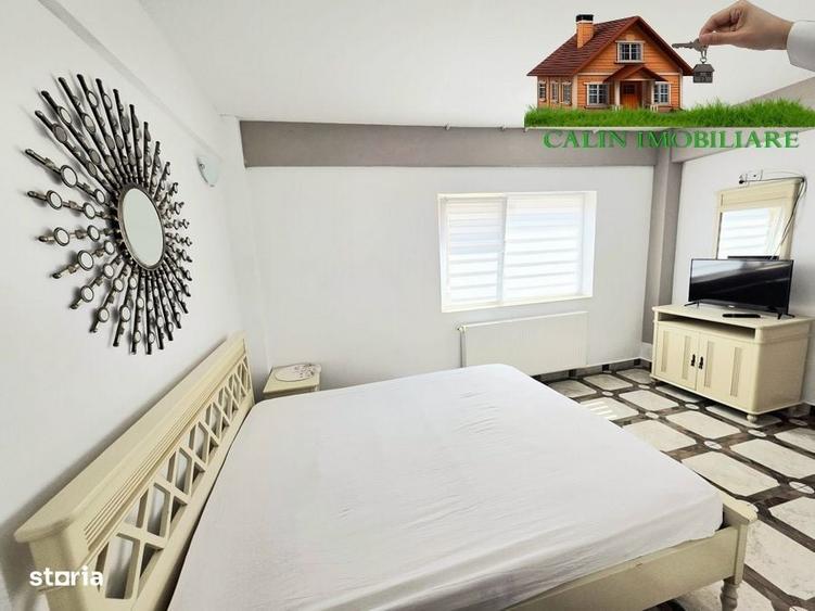 Casă cu 4 camere în Tătărași