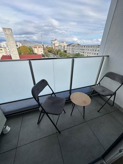 Apartament cu 2 camere decomandat în Central