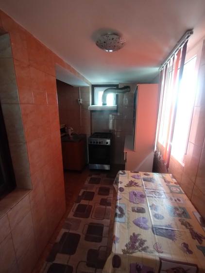 Inchiriez apartament cu 2 camere - 4