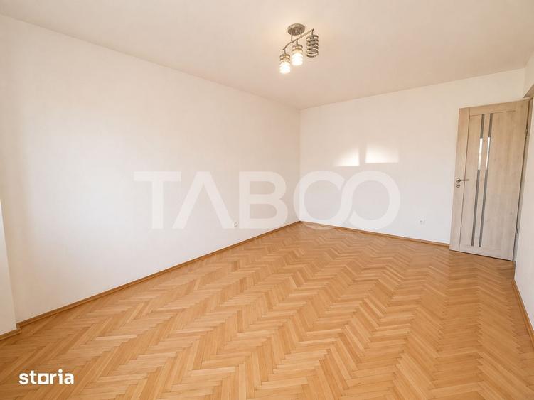 Apartament cu 2 camere decomandat în Ștrand