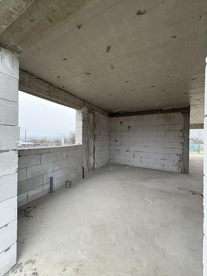 Casă cu 3 camere cu Teren 2900 Mp în Foltești