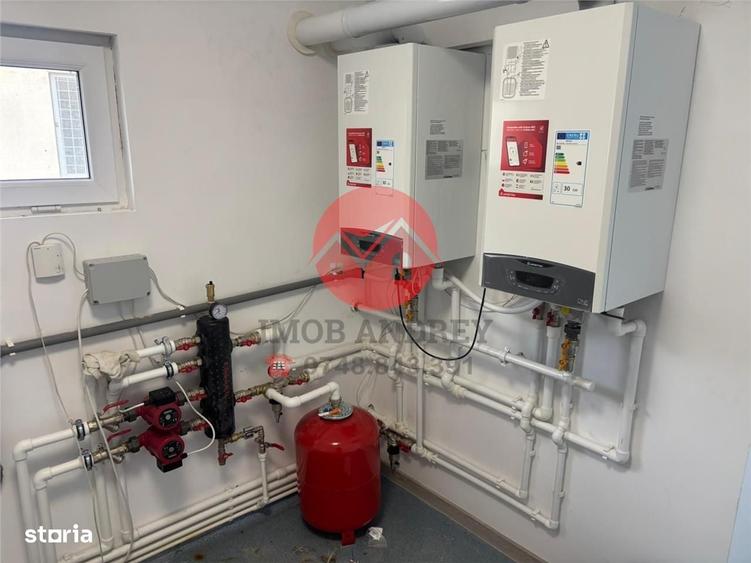 Casă cu 4 camere cu Teren 300 Mp în Central