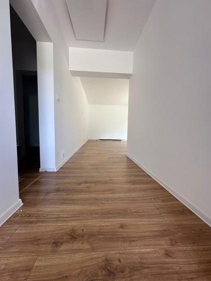 Casă individuală cu 3 camere cu Teren 350 Mp în Uiasca