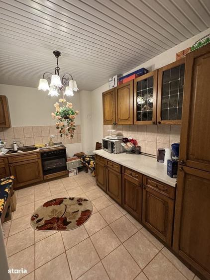 Casă cu 4 camere cu Teren 1752 Mp în Călățele