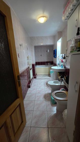 Apartament cu 3 camere decomandat în Mărăști