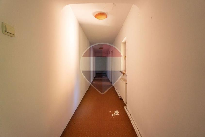 Hotel/Pensiune, de 1,300 mp, în Valea Râșnoavei