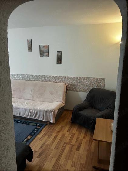 Garsonieră decomandată în Confecții