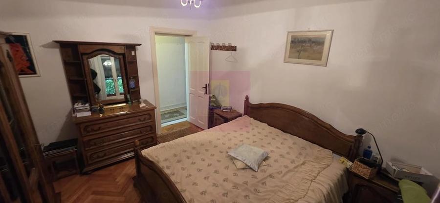 Casă cu 6 camere cu Teren 5116 Mp în Cornu