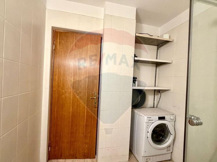 Apartament cu 2 camere semidecomandat, mobilat în
