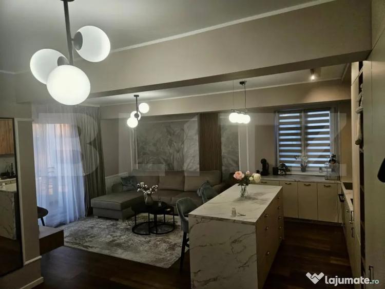 Apartament cu 2 camere semidecomandat în Romanești