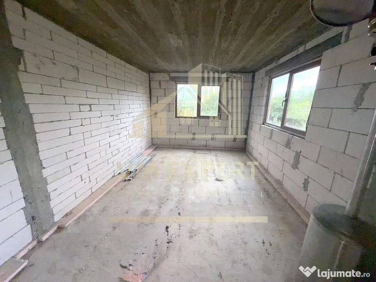 Casă cu 6 camere cu Teren 5736 Mp în Lerești