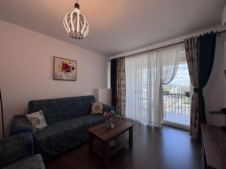 Apartament cu 2 camere decomandat, mobilat în Tractorul