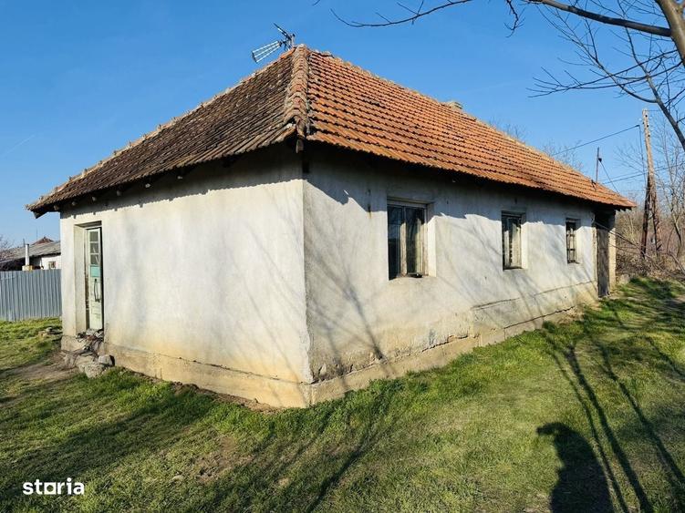 Casă cu 3 camere cu Teren 94 Mp în Tăut