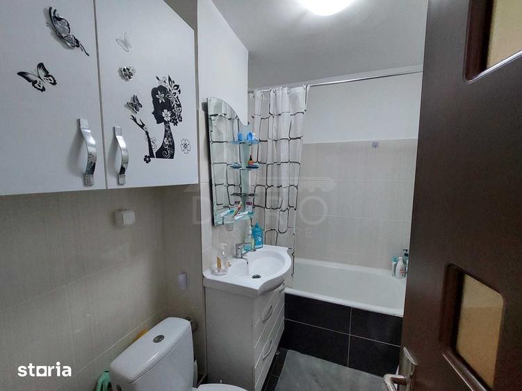 Apartament cu 3 camere în Unirii