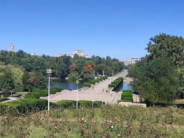 Vanzare casa renovata parcul carol - 1
