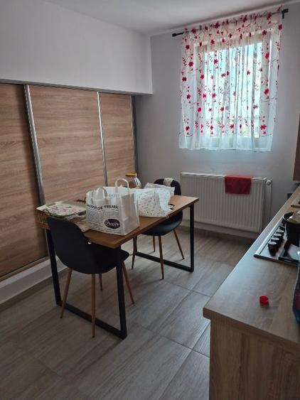 Apartament renovat, decomandat, 2 camere, zona linistita - 11