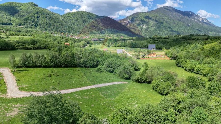 Teren Construcții intravilan de 500 mp, în Tohănița