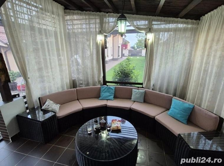 Casă cu 6 camere cu Teren 2106 Mp în Piatra