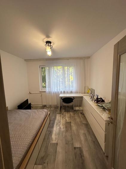Apartament cu 3 camere decomandat în Militari