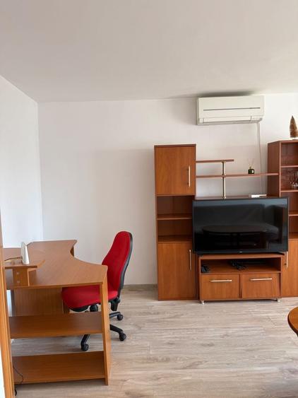 Apartament cu 2 camere semidecomandat în Aradului