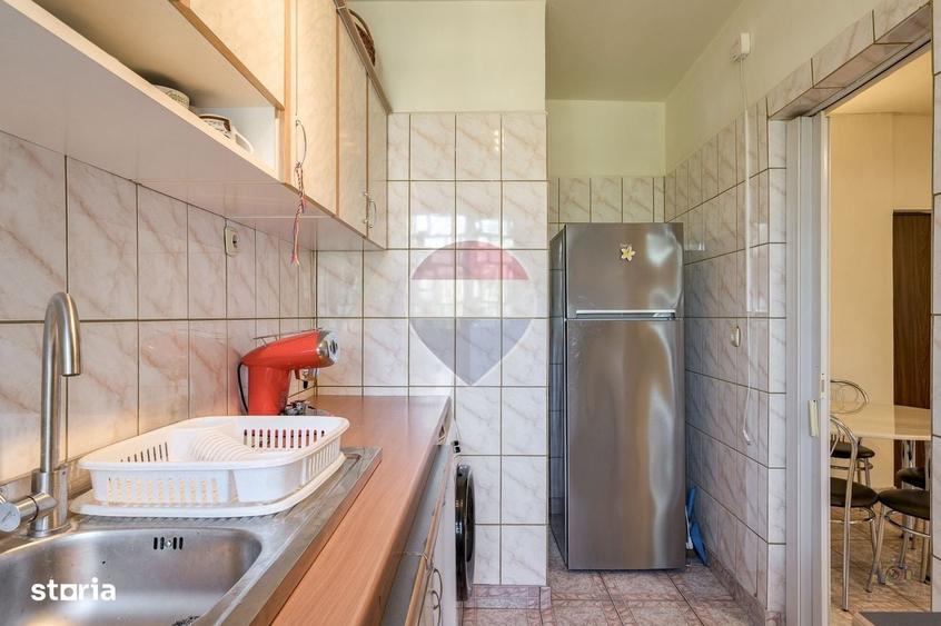 Apartament cu 3 camere în Vatra Luminoasă