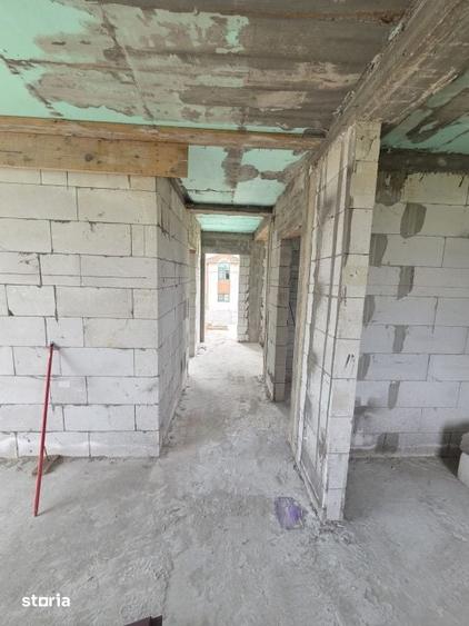 Casă cu 4 camere cu Teren 450 Mp în Central